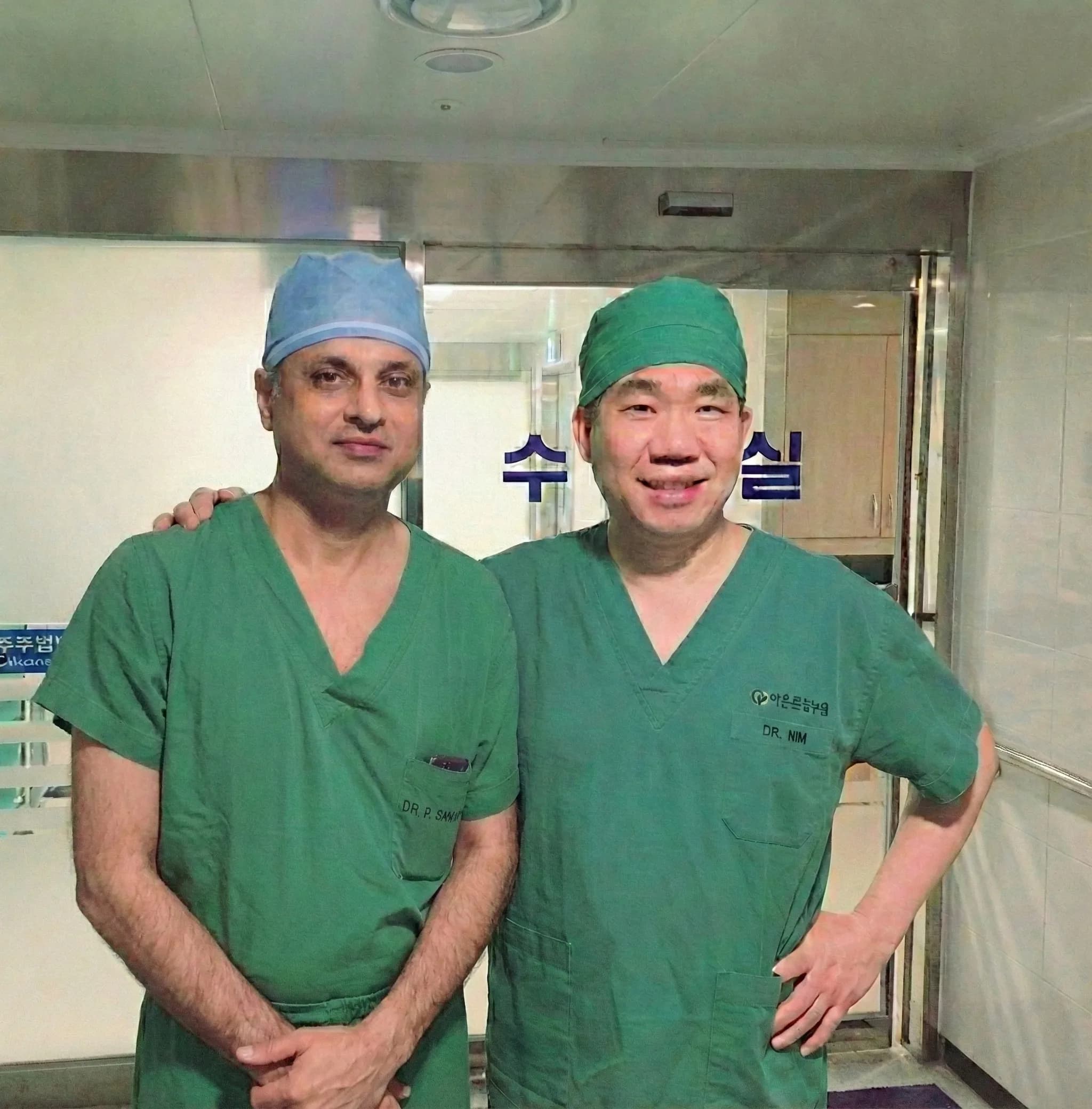 Clinic gallery photo 5 at Dr. Himanshu Gaur Orthopaedic & Joint Clinic in South Delhi